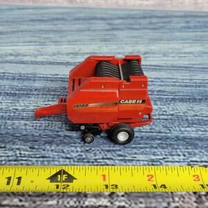 Ertl 1/64 scale IH Case RB564 round baler die-cast red and black